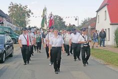 Der Spielmannszug Süsel gehörte zu den Gruppen und Abordnungen des Festzuges.