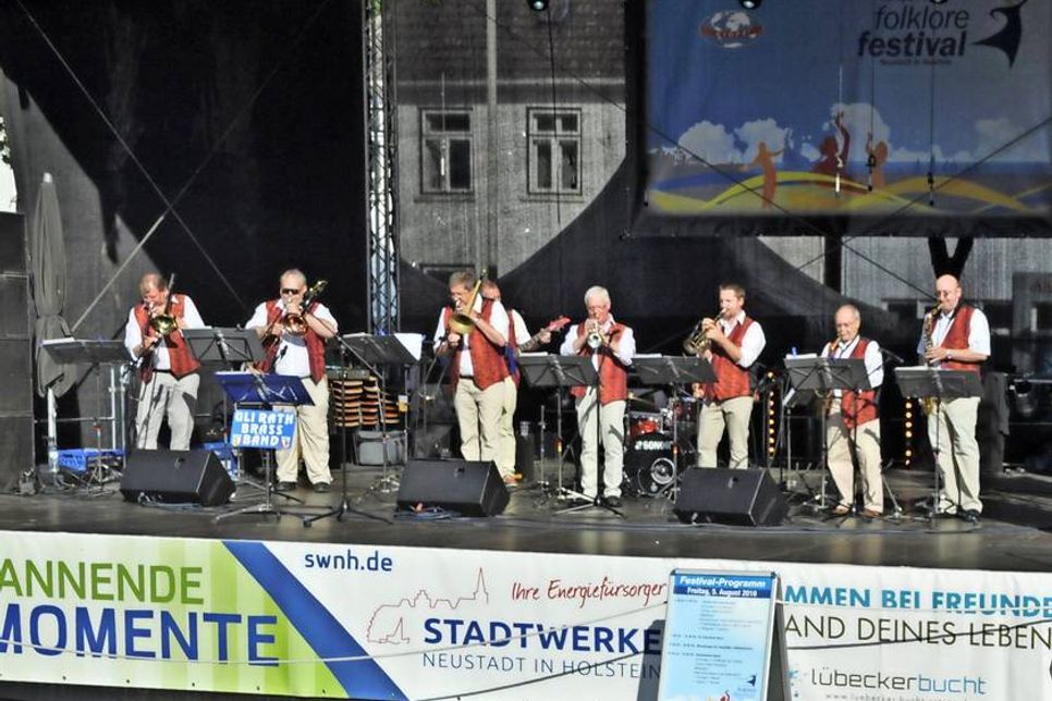 Die Uli Rath Big Band eröffnet die Konzertsaison in der Strandhalle.