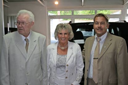 „Nach 54 Jahren scheint nun der richtige Zeitpunkt gekommen, um die Geschäfte endgültig in die Hände unseres Sohnes zu legen“, sind sich Karin und Wolfgang Hagen einig.