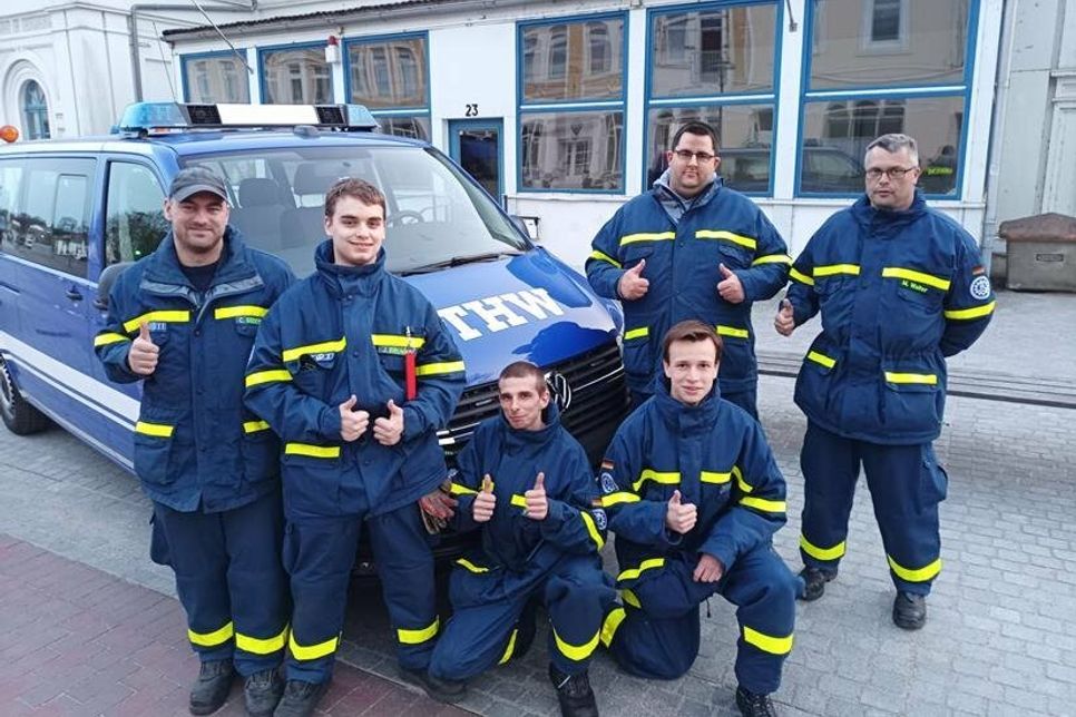 Die Helfer des THW: Christian Gedosch, Julien Brunke, Freddy Karlhoff, Justus Freese Sven Andersen, Mario Wolter.