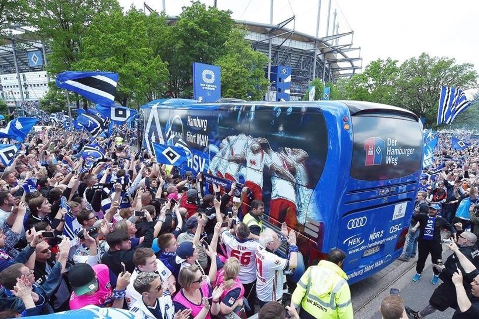 Die Begeisterung für den HSV ist auch nach dem Abstieg in die 2. Bundesliga ungebrochen. Kein anderer Zweitligist in Europa hat einen Zuschauerdurchschnit von über 50.000.