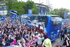 Die Begeisterung für den HSV ist auch nach dem Abstieg in die 2. Bundesliga ungebrochen. Kein anderer Zweitligist in Europa hat einen Zuschauerdurchschnit von über 50.000.