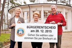 Ulrike Neelen (von links), Gisela Steinhardt und Ulrich Herrmann laden alle Bürgerinnen und Bürger am Samstag zu einem festlichen Konzert mit Lesung in die Trinkkurhalle ein und bitten alle Wahlberechtigten am Bürgerentscheid teilzunehmen.