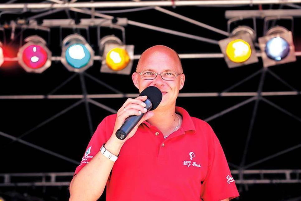 DJ René Kleinschmidt sorgt an drei Abenden noch einmal für gute Stimmung beim "Musikalischen Winterzauber" in Timmendorfer Strand. (Foto: KEV)