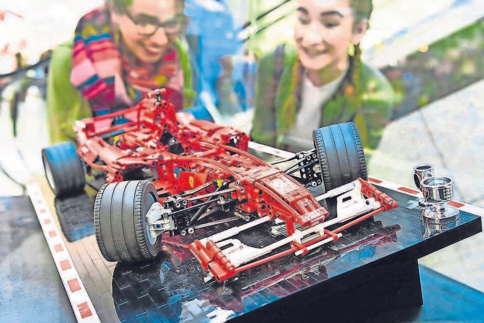 Formel 1 Modell aus Lego (Bild: DER EXPONAUT).