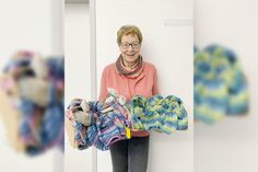 Senior-Trainerin Ursula Seibert ist Initiatorin der Aktion Mützen für „Stockelsdorfer Babys“.