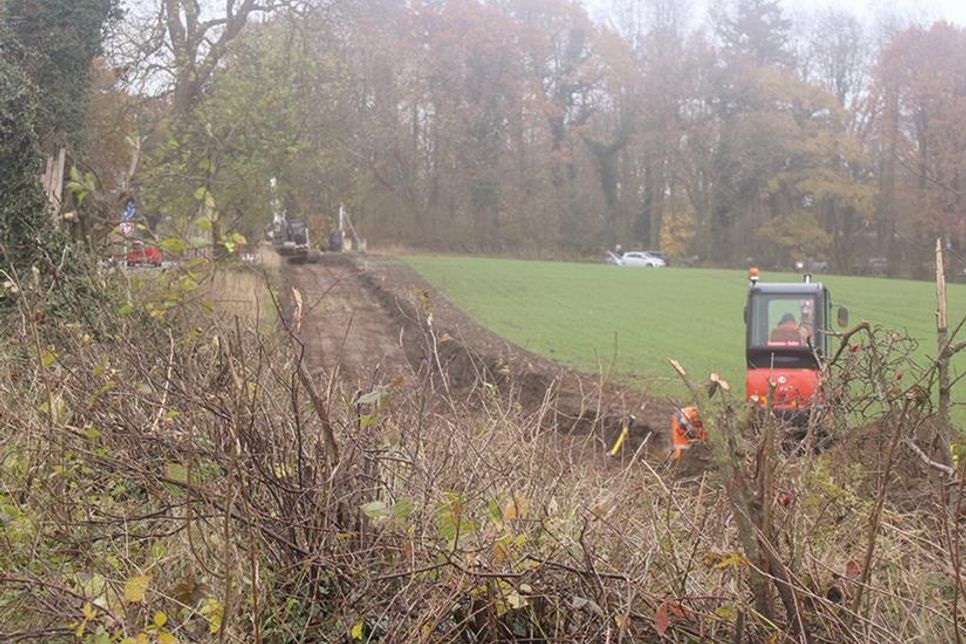 Auf einer Länge von fünf Kilometern entsteht der neue Radweg, mit dem ein Lückenschluss zwischen beiden Gemeinden geschaffen wird.