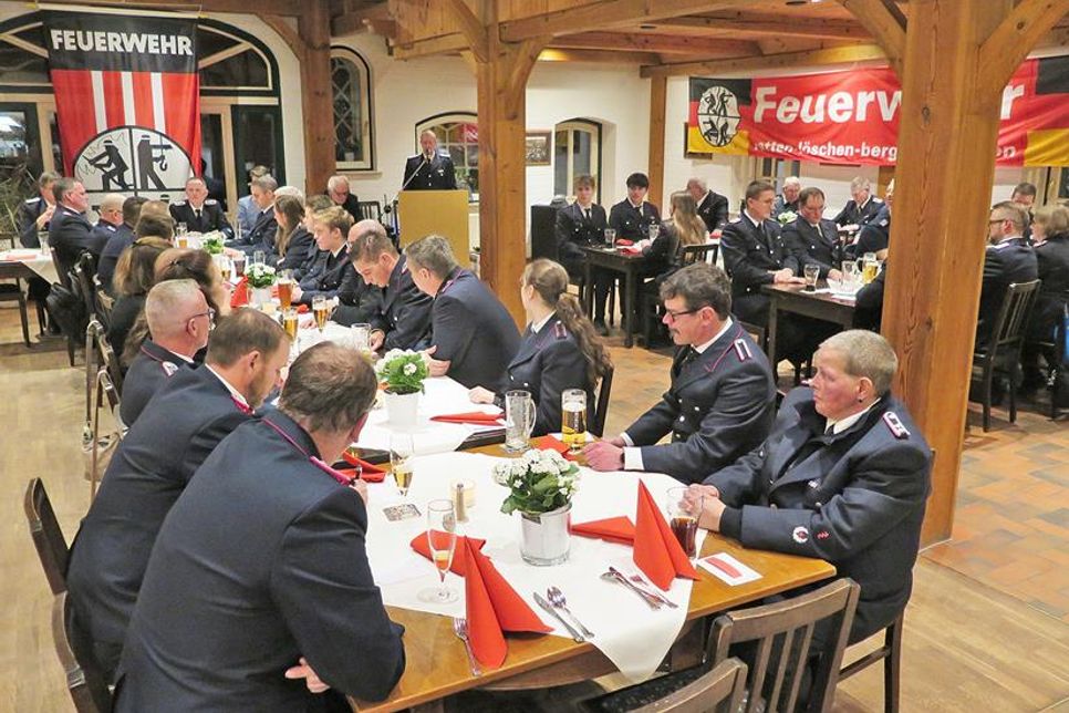 Die Versammlung fand im Saal des Landgasthofes Kasch statt.