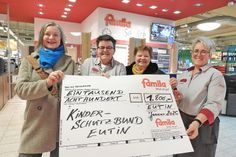 Strahlen über 1.800 Euro in Gutscheinen: Heidi Feilke, Regina Reinke, Gundula Penner und Sonja Eckert.