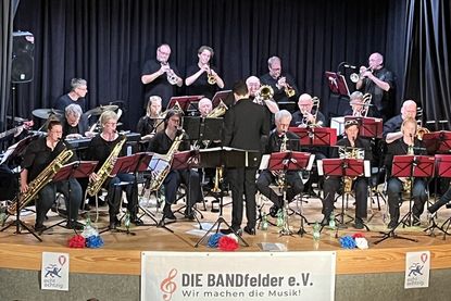 „Die Bandfelder“ zeigten die ganze Bandbreite ihres Bigband-Sounds.