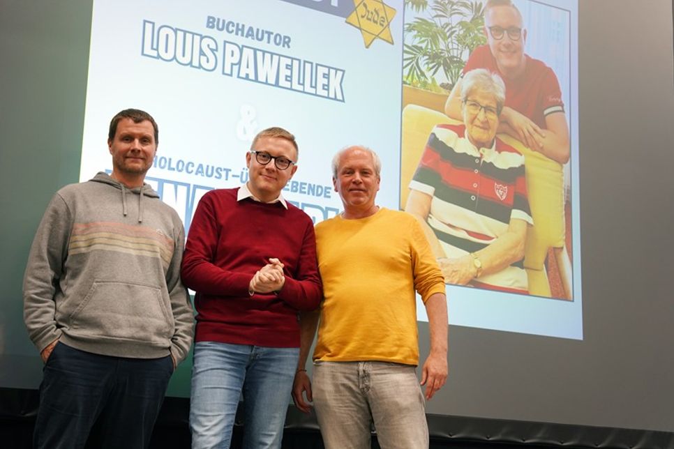 Danny Seidel (Demokratie Leben), Louis Pawellek (Autor) und Mano Salokat (Kinder- und Jugendnetzwerk; v. lks.) freuten sich über das große Interesse an der Veranstaltung.