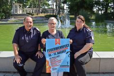 Maria und Martin Buchhold aus dem Festausschuss der Timmendorfer Wehr freuen sich mit Organisatorin Rotraud Schwarz auf das diesjährige Feuerwehrfest am Seepferdchenbrunnen. Foto: Setie-Eilers