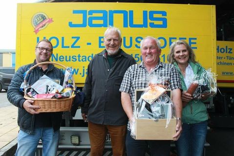 Janus-Geschäftsführer Thorsten Schmidt, Inhaber Nils Janus, Jens Sellin und Tatjana Janus (v. lks.).