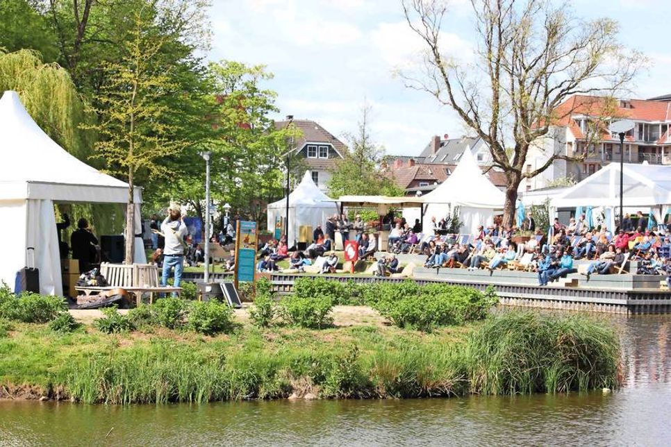 An vier Tagen präsentieren Singer und Songwriter im Scharbeutzer Kurpark Konzerte zum Verweilen. (Foto: TALB)