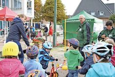 „Auf die Roller fertig los“ hieß es bei dieser Station, wo der Erfolg schließlich mit einem „Rollerführerschein“ belohnt wurde