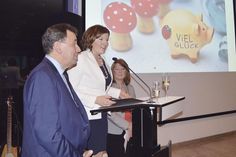 Stockelsdorfs Bürgermeisterin Julia Samtleben (m.), Bürgervorsteher Manfred Beckmann und Susanne Scheel von der IGSU blickten zurück auf 2019 und stimmten auf das neue Jahr ein.