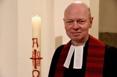 Pastor Jochen Müller-Busse am Rande des Einführungsgottesdienstes in Eutin. (Foto: Heinen/KKOH)