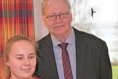 Laura Redmer mit dem Laudator Dr. Henning Höppner.