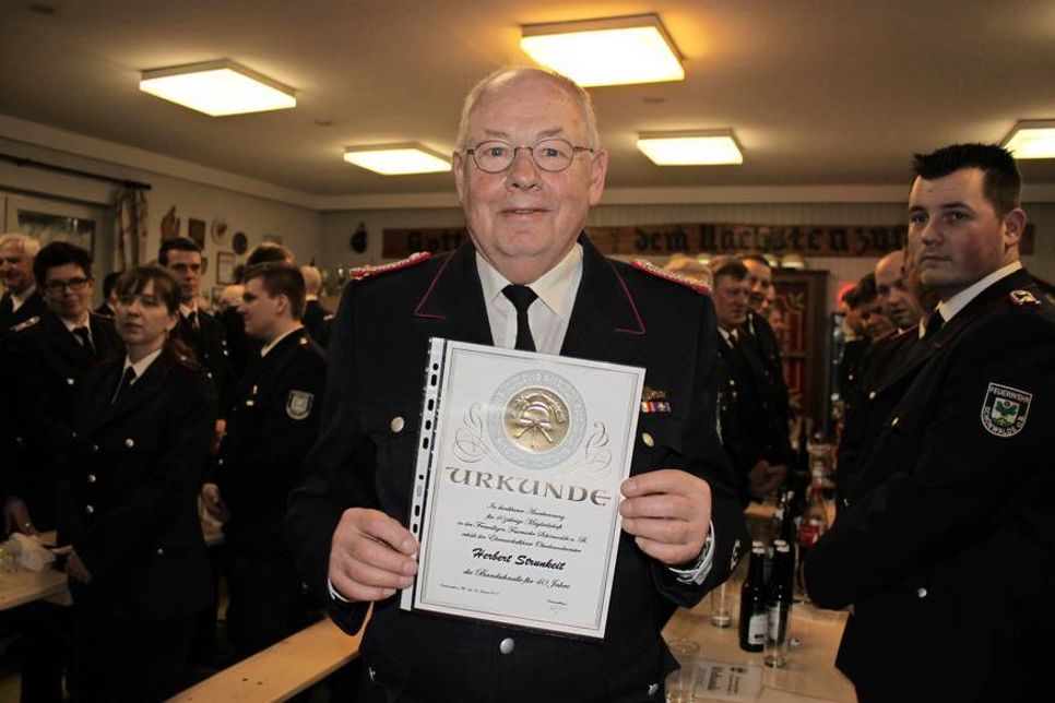 Herbert Srunkeit ist seit 40 Jahren Mitglied der Feuerwehr Schönwalde.