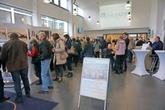 Die Infostände stießen auf großes Interesse