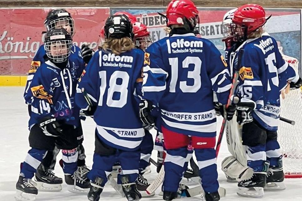 Über 60 Kinder sind zum ersten U7-Eishockeyturnier ins ETC nach Timmendorfer Strand gekommen.