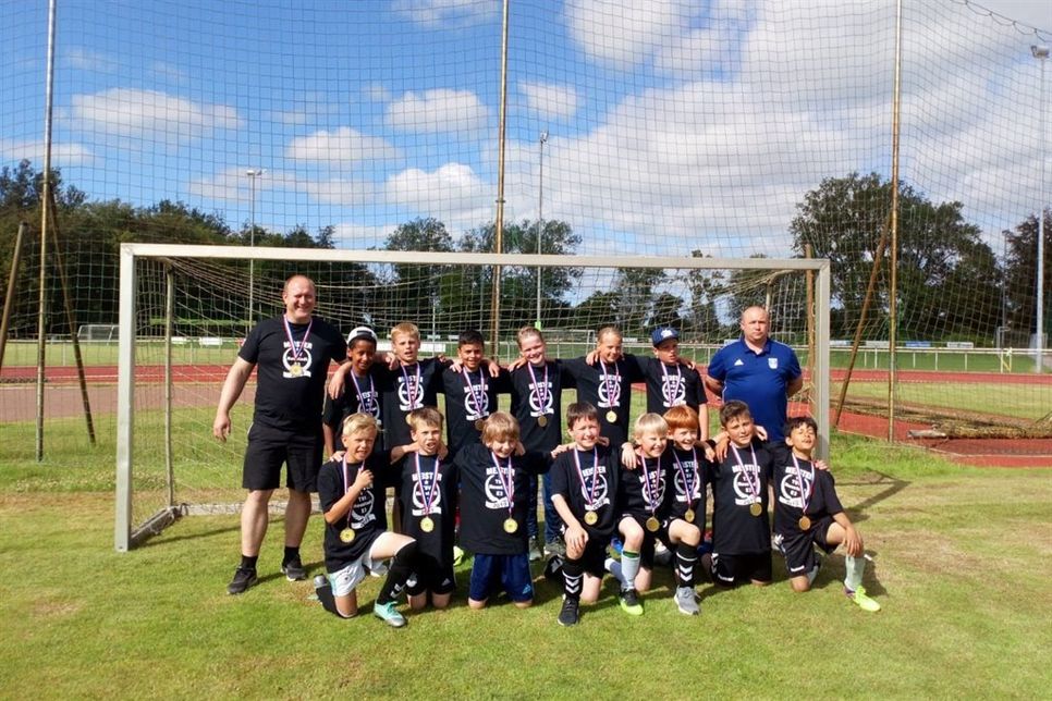 Eine tolle Saison konnten die Nachwuchskicker mit der Meisterschaft beenden.