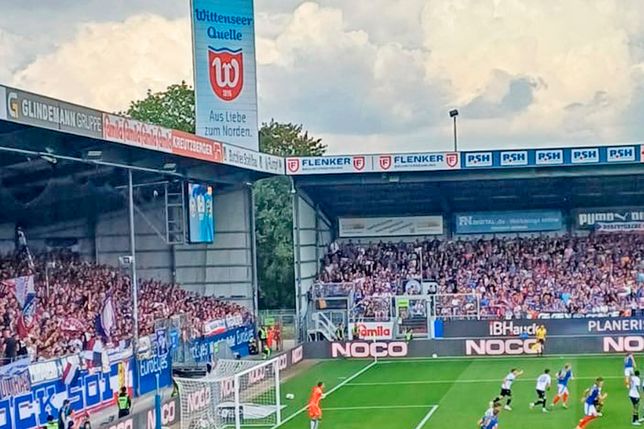Dritte Pleite:  Dunkle Wolken über Kiel.