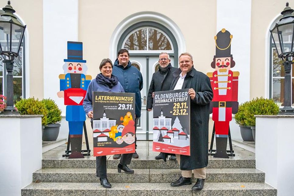 v. l. n. r. Silke Hantusch (Stadtmarketing Oldenburg in Holstein), Vadim König (Ostsee Catering Events), Bürgermeister Saba, Sven Jessen (Wirtschafts- und Fremdenverkehrsverein Oldenburg in Holstein)