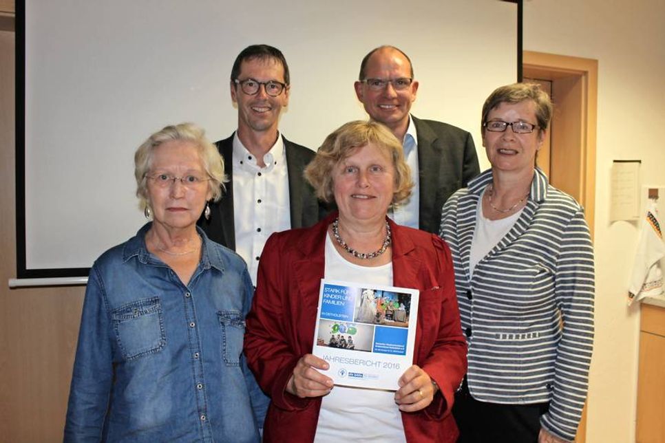 Monika Rieth-Reichert, Henning Reimann, Mechtild Piechulla, Martin Liegmann und Ulrike Kohlmorgen (v. lks.).