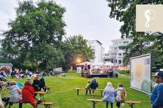 Im Timmendorfer Strandpark finden dieses Jahr wieder vier Konzerte unter freiem Himmel statt.