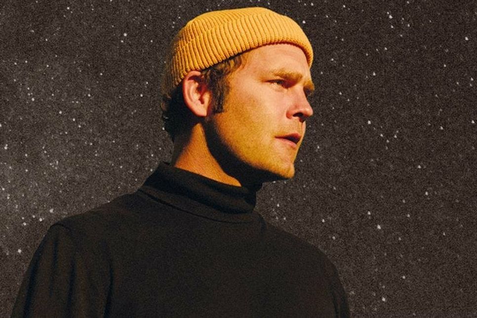 Der Hamburger Sänger BOSSE gibt am 6. September ein Konzert bei „Stars am Strand“ in Timmendorfer Strand.