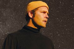 Der Hamburger Sänger BOSSE gibt am 6. September ein Konzert bei „Stars am Strand“ in Timmendorfer Strand.