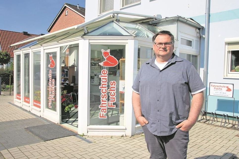 Erwin Fuchs ist seit 15 Jahren ein kompetenter Wegbegleiter für alle, die den Motorrad- oder Autoführerschein anstreben.