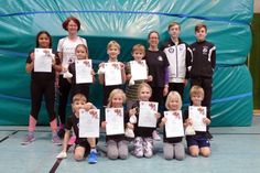Mia, Amal, Hannes, Moritz, Liva, Leonie, Lara, Tomme und Henry beim Spielefest in Bad Segeberg.