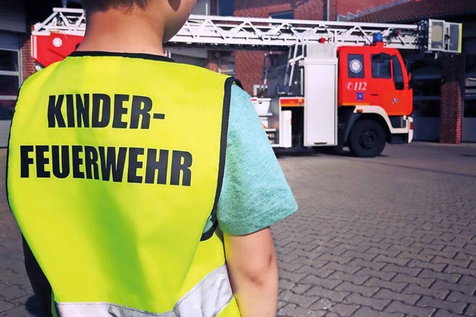 Kinder in der Freiwilligen Feuerwehr. Ein guter Weg, potenzielle Nachwuchskräfte zu gewinnen.