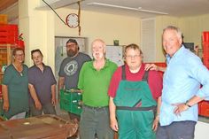Jeden Tag ein anderes Team. Aber alle ziehen an einem Strang, wenn es darum geht, den Kunden der „Plöner Tafel“ Leckeres zu präsentieren.