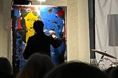 Ein Gemälde entsteht zu Musik