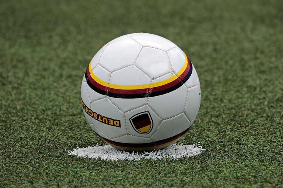 Die Stiftung Deutsche Fußballnationalmannschaft fördert neben vielen weiteren sozialen Projekten auch den Amateursport.