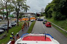 Zwei Autos kollidierten am Pfingstsonntag auf der B 76 in Scharbeutz.