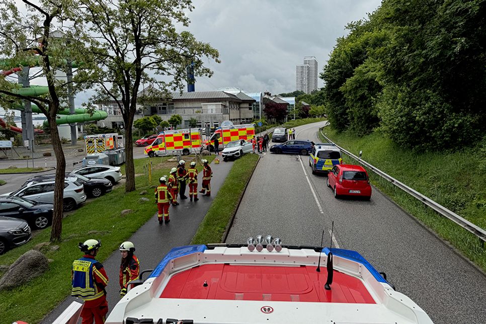 Zwei Autos kollidierten am Pfingstsonntag auf der B 76 in Scharbeutz.