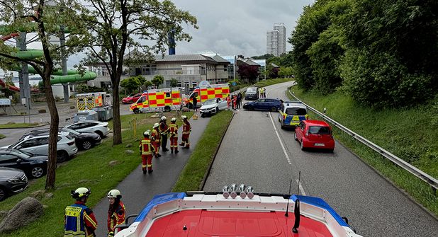 Zwei Autos kollidierten am Pfingstsonntag auf der B 76 in Scharbeutz.