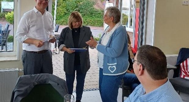 Umweltminister Tobias Goldschmidt bei der SPD-Sierksdorf.