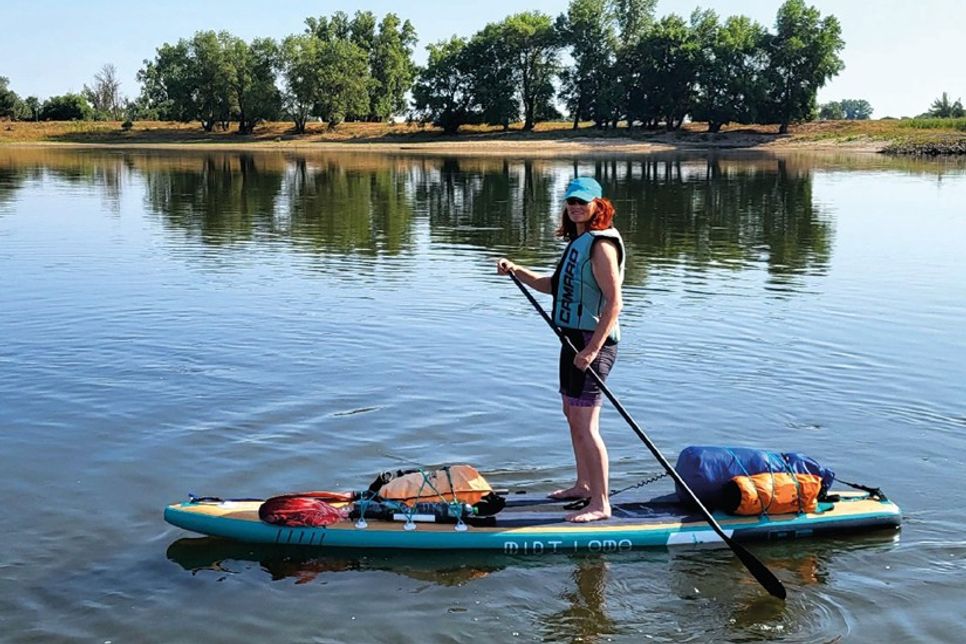 Anne Kraatz absolvierte den zweiten Teil ihrer Elbe-SUP-Tour. (Foto: Anne Kraatz)