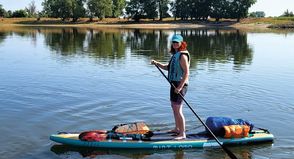 Anne Kraatz absolvierte den zweiten Teil ihrer Elbe-SUP-Tour. (Foto: Anne Kraatz)