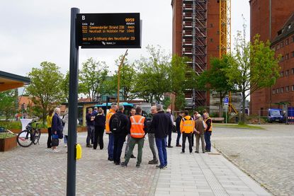 Alles digital und in Echtzeit: Die neuen und gut sichtbaren Fahrgast-Informationstafeln vermitteln „Großstadtfeeling“.