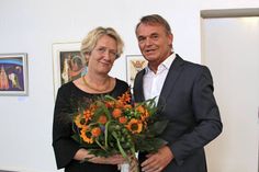 Blumen und viel Anerkennung gab es für die Leiterin des Hans-Ralfs-Hauses Anke Kessenich von Vorstandsmitglied Michael Dieckmann.