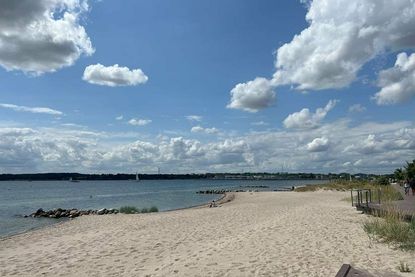 Das Neustädter Strandbad ist nur wenige Gehminuten vom Stadtzentrum entfernt und hat einiges zu bieten.