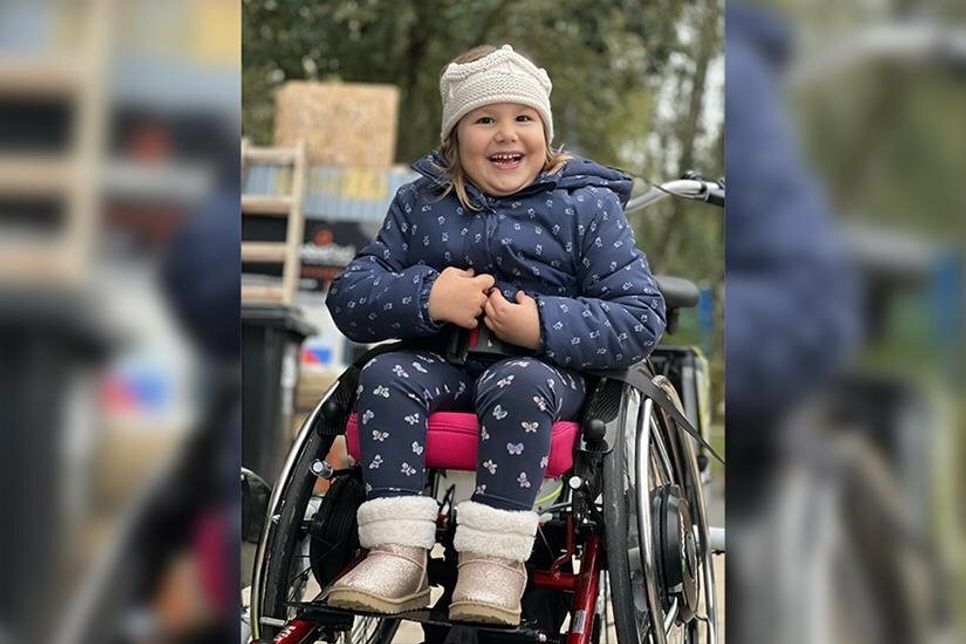 Hannah freut sich riesig darüber.