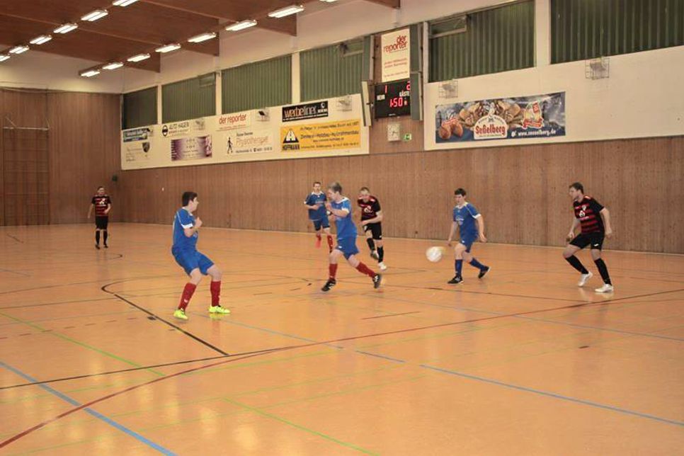 Rassige Zweikämpfe und sehenswerte Tore sind die Garanten für einen spannenden Fußballnachmitag.
