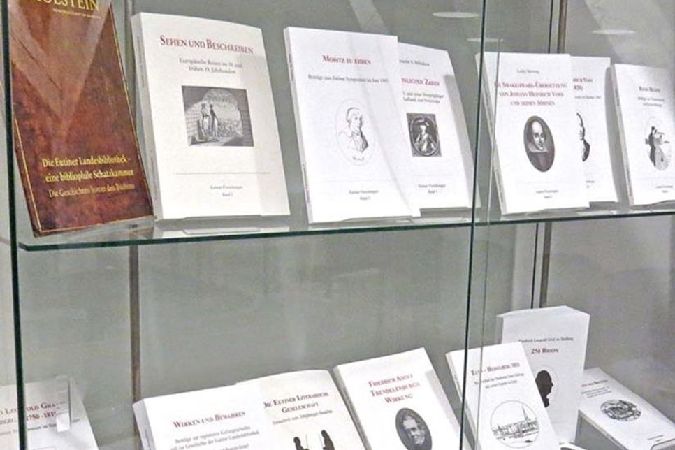 Band 15 der „Eutiner Forschungen“ kann sich jetzt in die Sammlung einreihen. Ein Band 16 über „Eutin im Barockzeitalter“ wird wahrscheinlich im Herbst erscheinen.